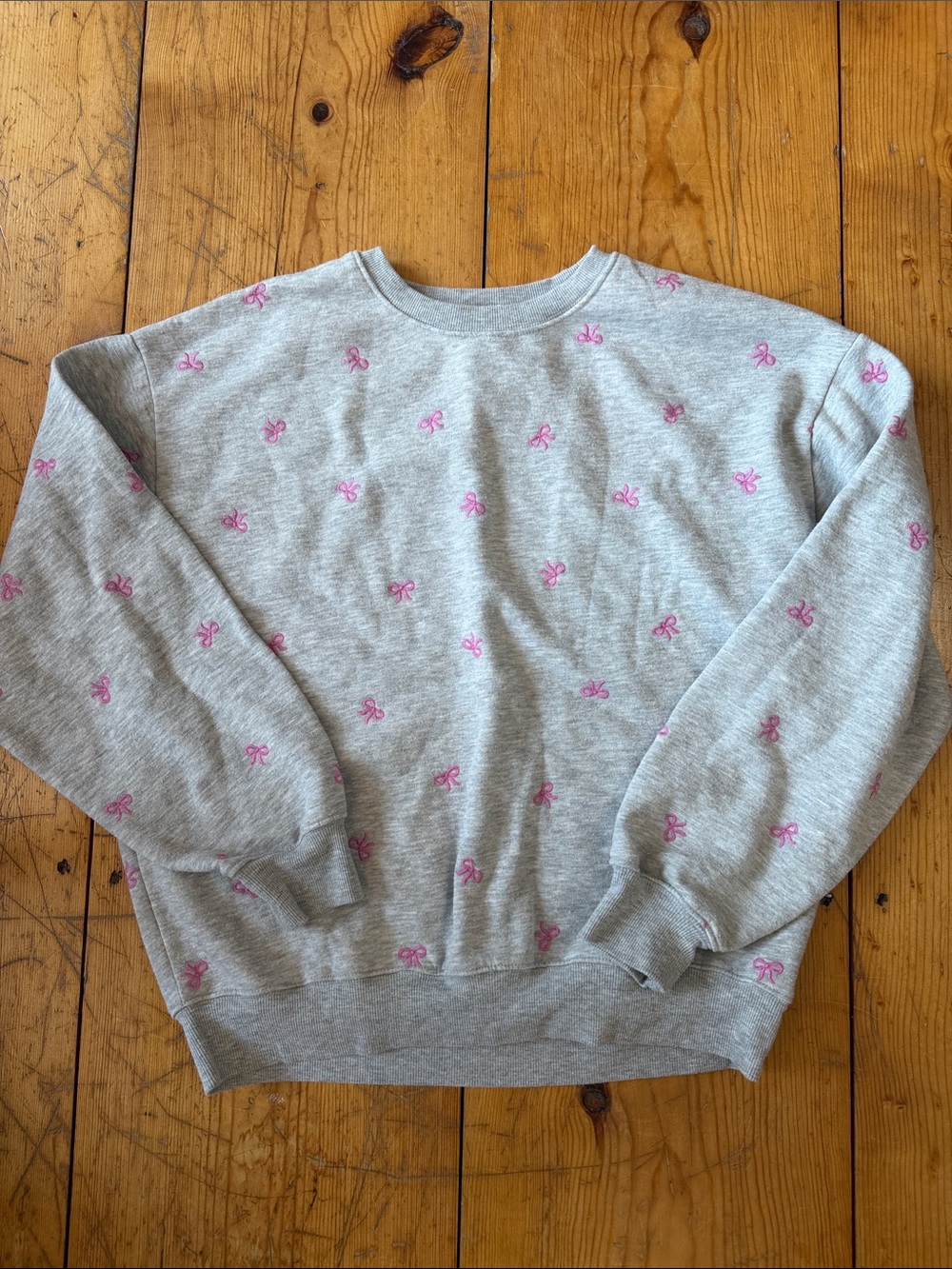 RSQ Light Gray Crewneck Sweatshirt with Embroidered Pink Bows